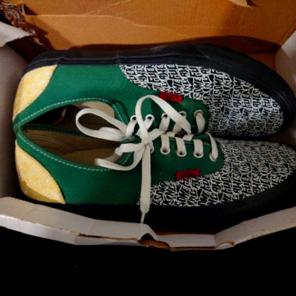 Vans × Fucking Awesome collab. Well cared for. Only worn 2×. Rare color combo.